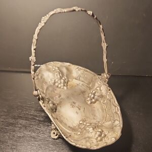 1903 Homan Special Metal Art Nouveau Handled Bridal Basket